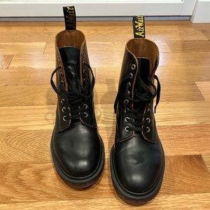 Dr. Martens Womens 1460 Pascal Boot Black Vintage Smooth